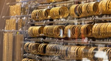 أسعار الذهب اليوم الاثنين 15 ديسمبر 2025 تحليل تحركات السوق وتأثيرها على المستثمرين 1